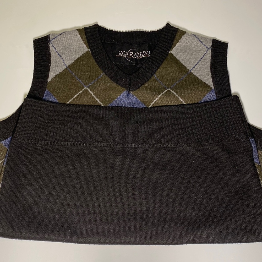 V Neck Argyle Pattern Sweater Vest